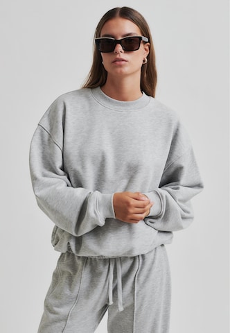 SECOND FEMALE Sweatshirt 'Abadell' in Grau