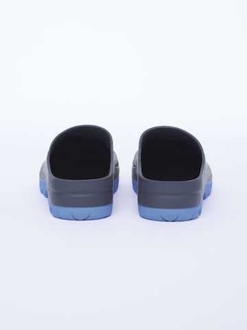 Gardena Clogs in Blue