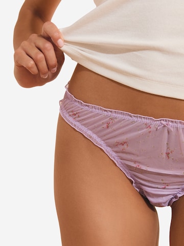 ETAM String 'Nora' in Lila