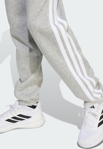 ADIDAS SPORTSWEAR Tapered ' Essentials Kids Hose ' in Grau