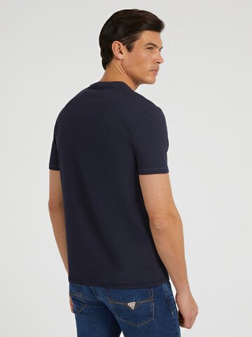 GUESS T-Shirt in Blau