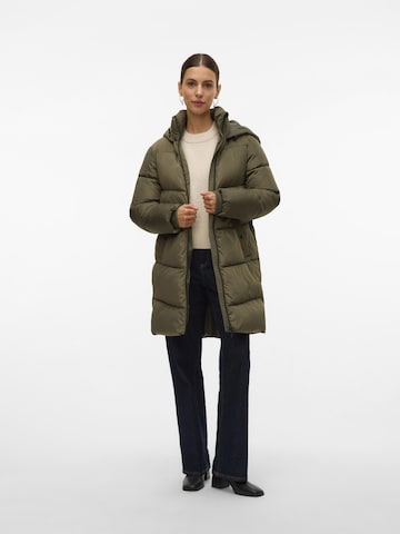 Veste d’hiver 'HALSEY' VERO MODA en vert