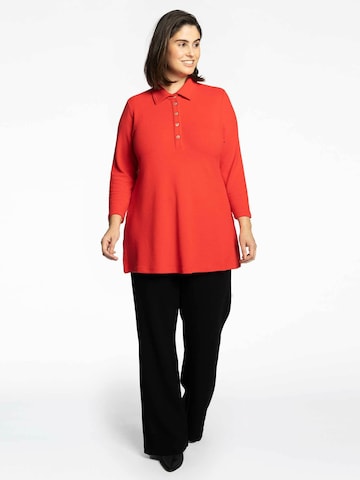 Yoek Tunic in Red