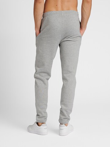 Hummel Slimfit Sporthose in Grau