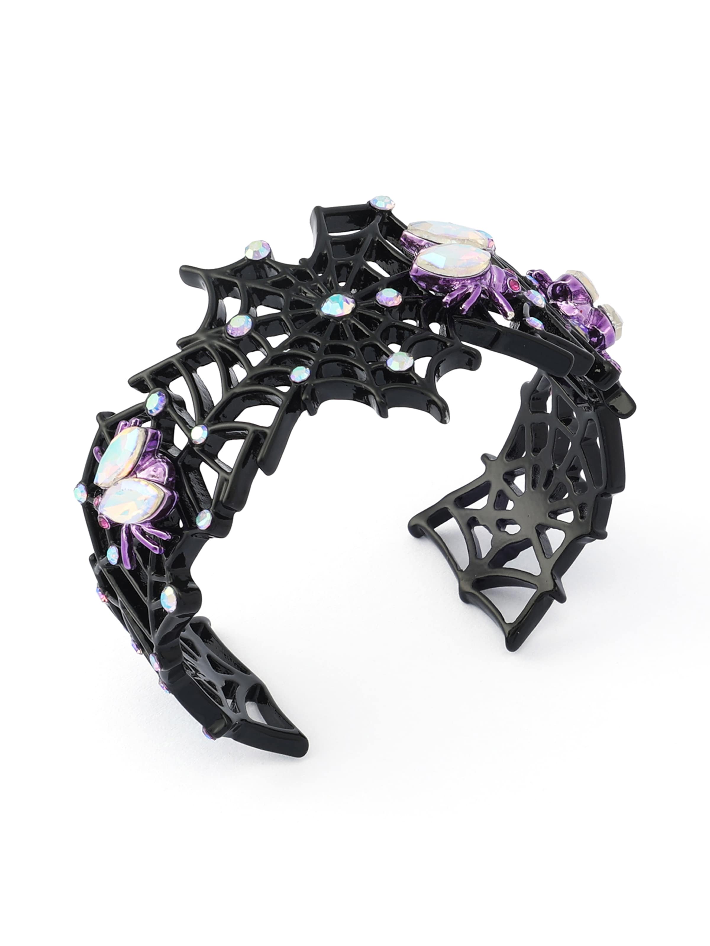 Betsey Johnson Bracelet in Black