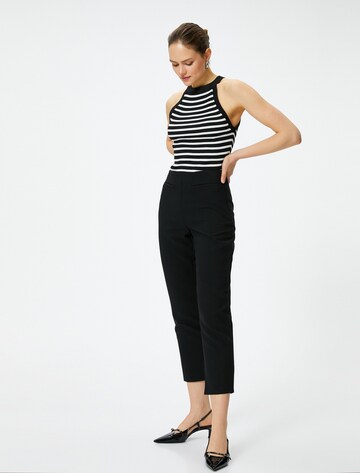 Koton Slimfit Broek in Zwart