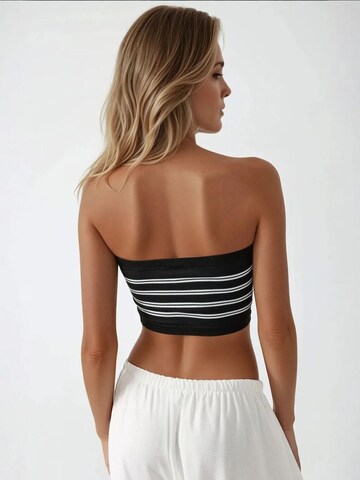 Top 'Crop Top' de la Hiccup pe negru