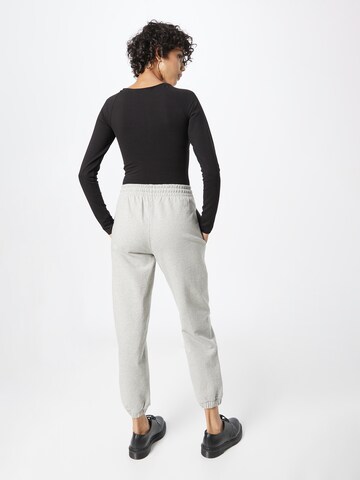Tapered Pantaloni de la Calvin Klein pe gri