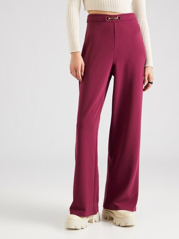 ABOUT YOU Regular Broek 'Frej' in Rood: voorkant