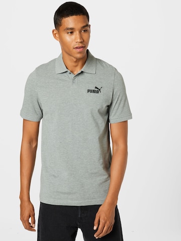 PUMA T-shirt 'Essential' i grå: framsida