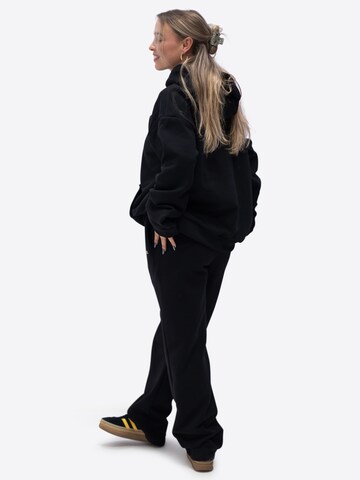 TATES Wide leg Workout Pants in Black