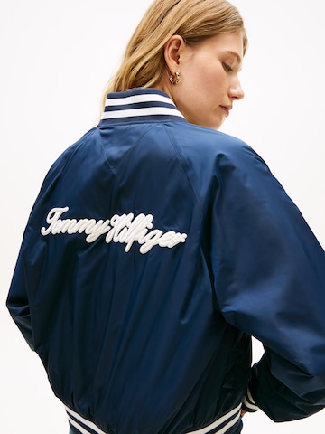 Veste mi-saison TOMMY HILFIGER en bleu