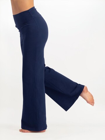 Urban Goddess Yoga & Activewear Wide leg Workout Pants 'Maeve' in Blue