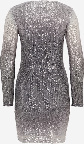 Robe 'DELPHIA' Pieces Petite en gris