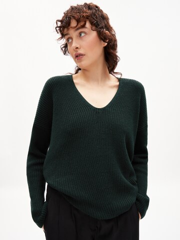ARMEDANGELS Sweater 'Aryana' in Green: front