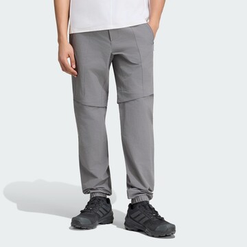 ADIDAS TERREX - Tapered Calças outdoor 'Xperior Utilitas' em cinzento: frente