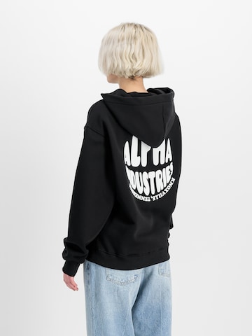 ALPHA INDUSTRIES Hoodie in Schwarz