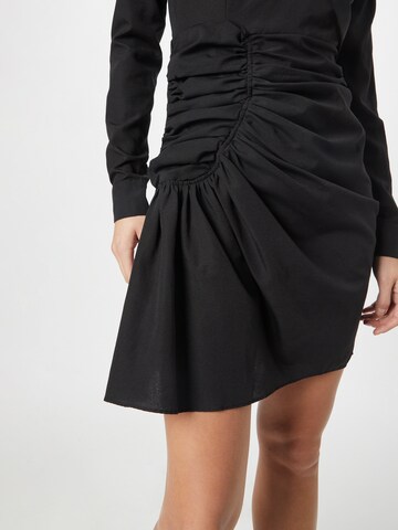 Rochie de la Trendyol pe negru