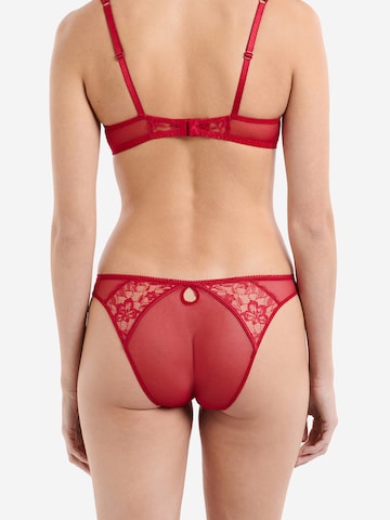 Slip di ETAM in rosso