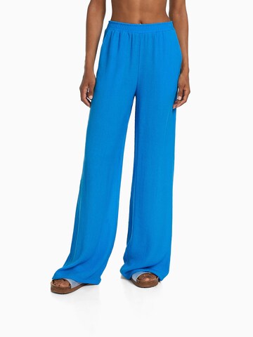 Bershka Wide leg Broek in Blauw: voorkant