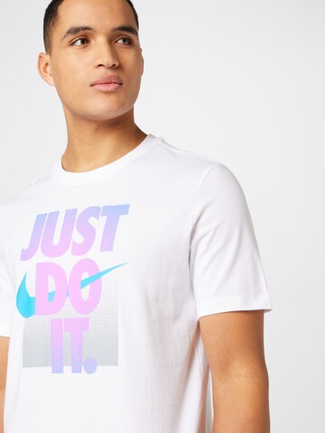 Nike Sportswear Футболка в Белый