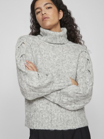 VILA - Jersey 'Boudica' en gris