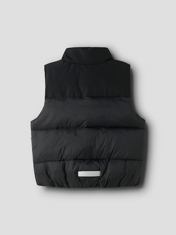 NAME IT Bodywarmer 'NMMMOLE' in Zwart