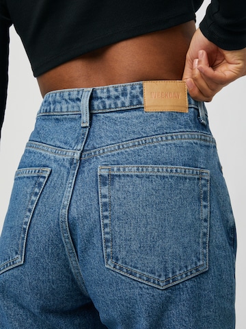 Loosefit Jean 'Rowe Extra High Straight' WEEKDAY en bleu