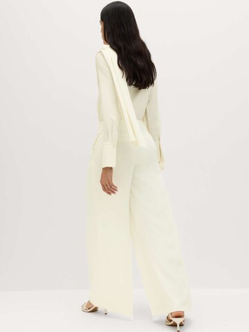 Wide leg Pantaloni di Marks & Spencer in beige