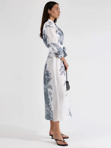 MSN Collection Midi Kleid in Weiß