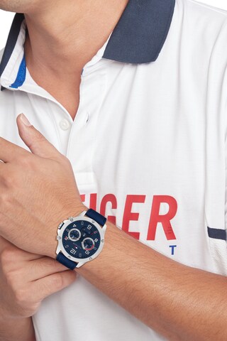 TOMMY HILFIGER Analoog horloge in Blauw: voorkant