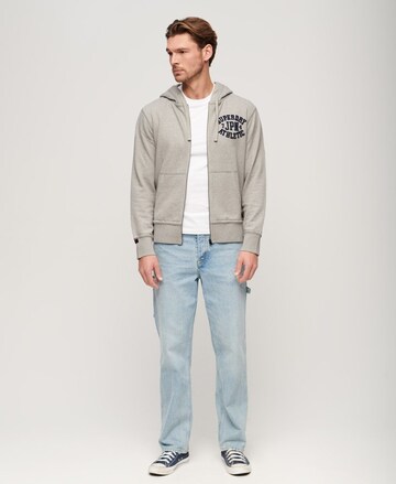 Superdry Sweatjacke in Grau