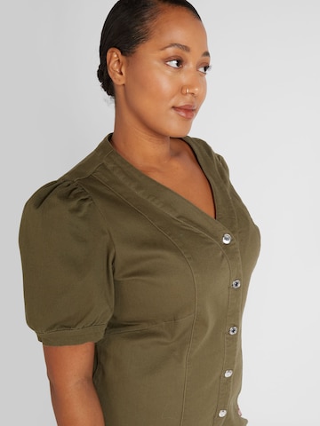 Vero Moda Curve Skjortklänning 'WILD' i grön