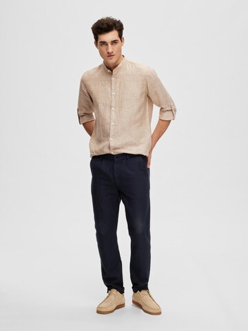 Tapered Pantaloni chino 'Jax' di SELECTED HOMME in blu