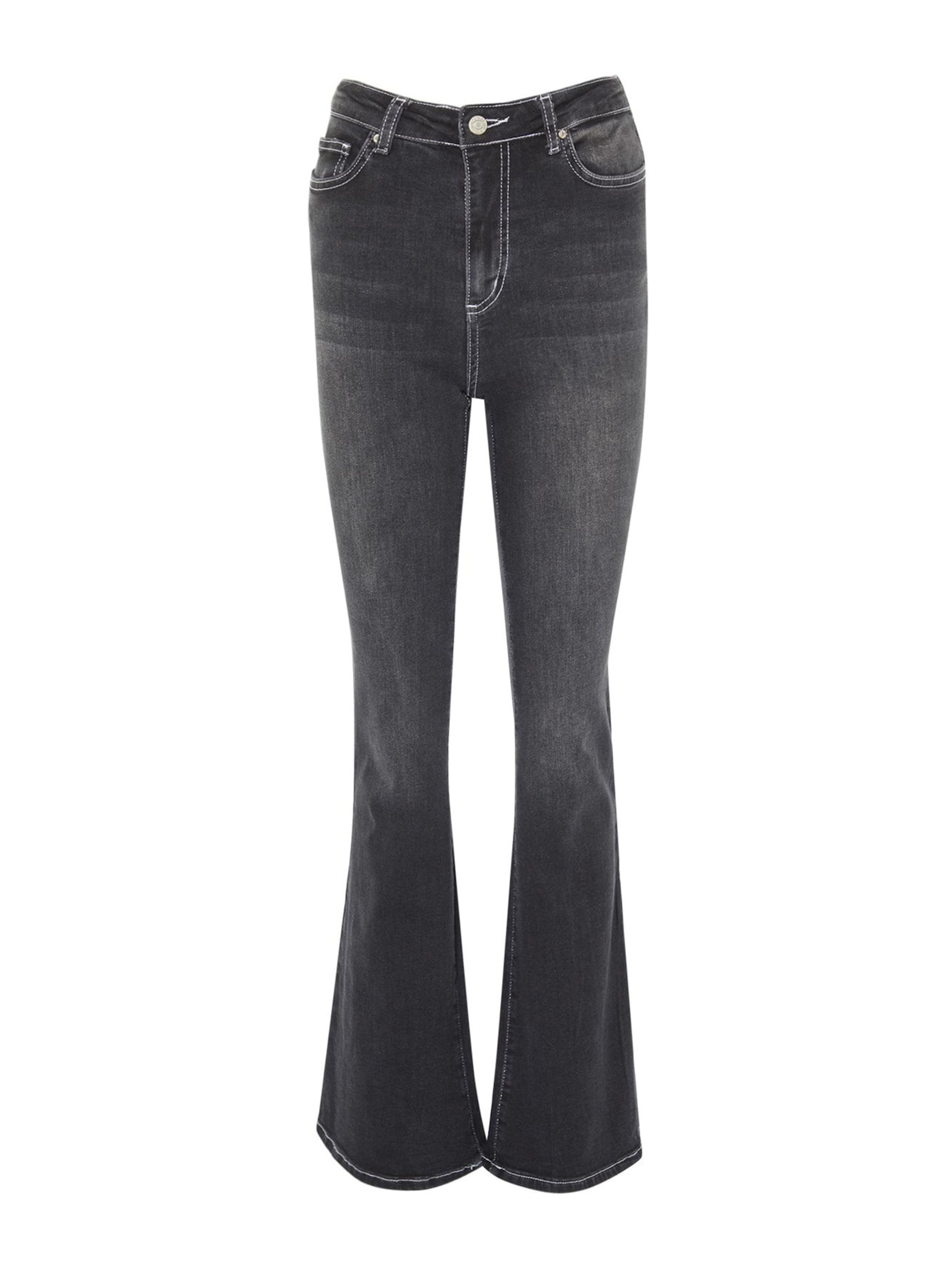 Trendyol Regular Jeans in Black: front