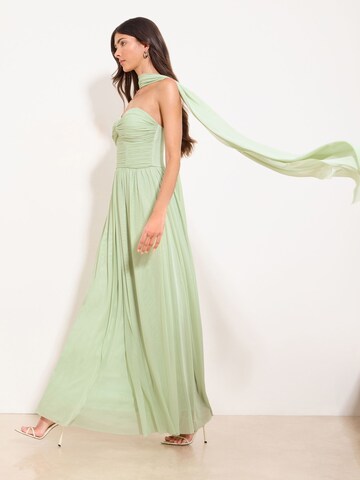 Lipsy Abendkleid in Grün