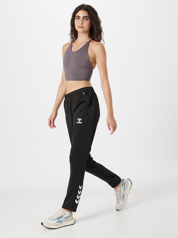 Hummel Slimfit Sportbroek in Zwart