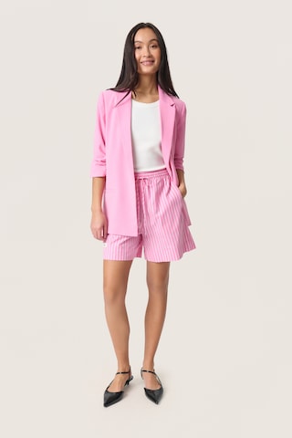 SOAKED IN LUXURY Blazer 'Shirley' in Pink