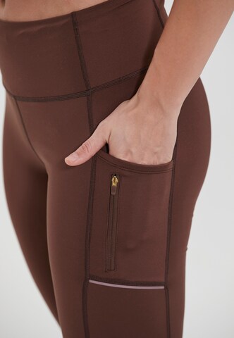 ENDURANCE Skinny Spodnie sportowe 'Thadea' w kolorze brązowy