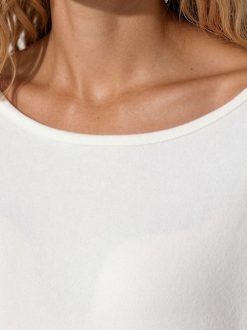 Busem Dressipluus 'Sweatshirts', värv valge