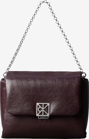 Calvin Klein - regular Bolso de hombro en rojo: frente