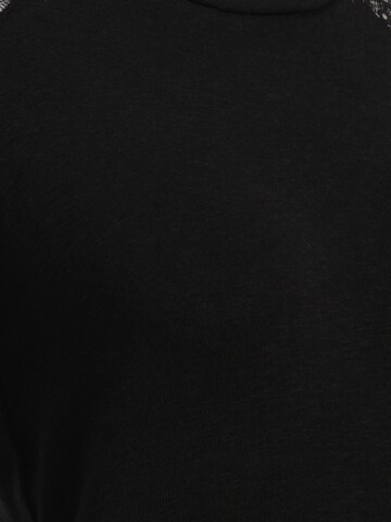T-shirt 'KIRA' Only Petite en noir