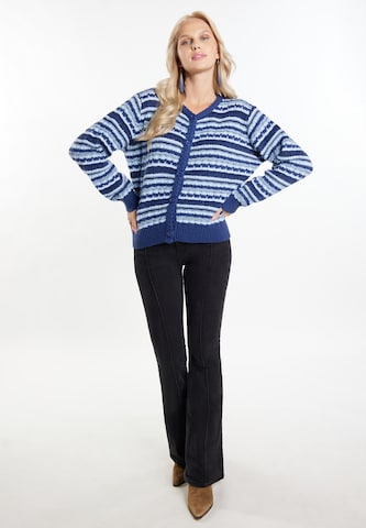 Geacă tricotată 'Eyota' de la IZIA pe albastru
