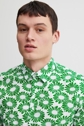 Casual Friday Slim Fit Kurzarmhemd Cfanton S Flower Printed Shirt in Grün