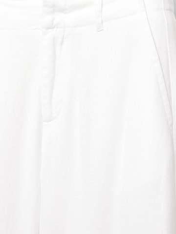 Pull&Bear Szabványos Nadrág - fehér