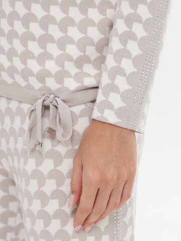 Passioni Sweater in White