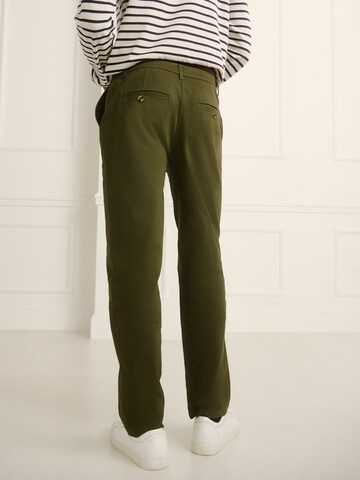 Guido Maria Kretschmer Men Regular Pants 'Flynn' in Green