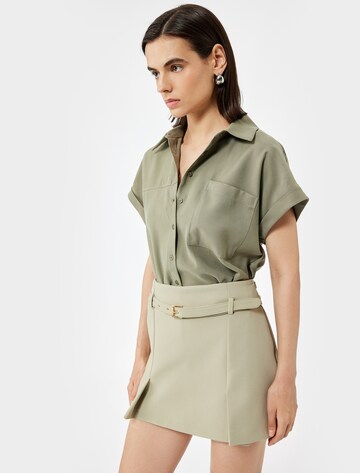 Koton Bluse in Grün: Vorderseite