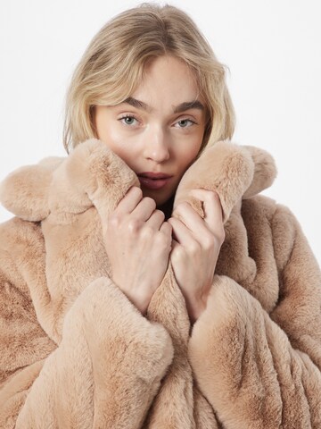 Misspap Between-seasons coat in Grey