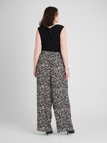 Guido Maria Kretschmer Curvy Wide leg Veckad byxa 'Mila' i svart: baksida